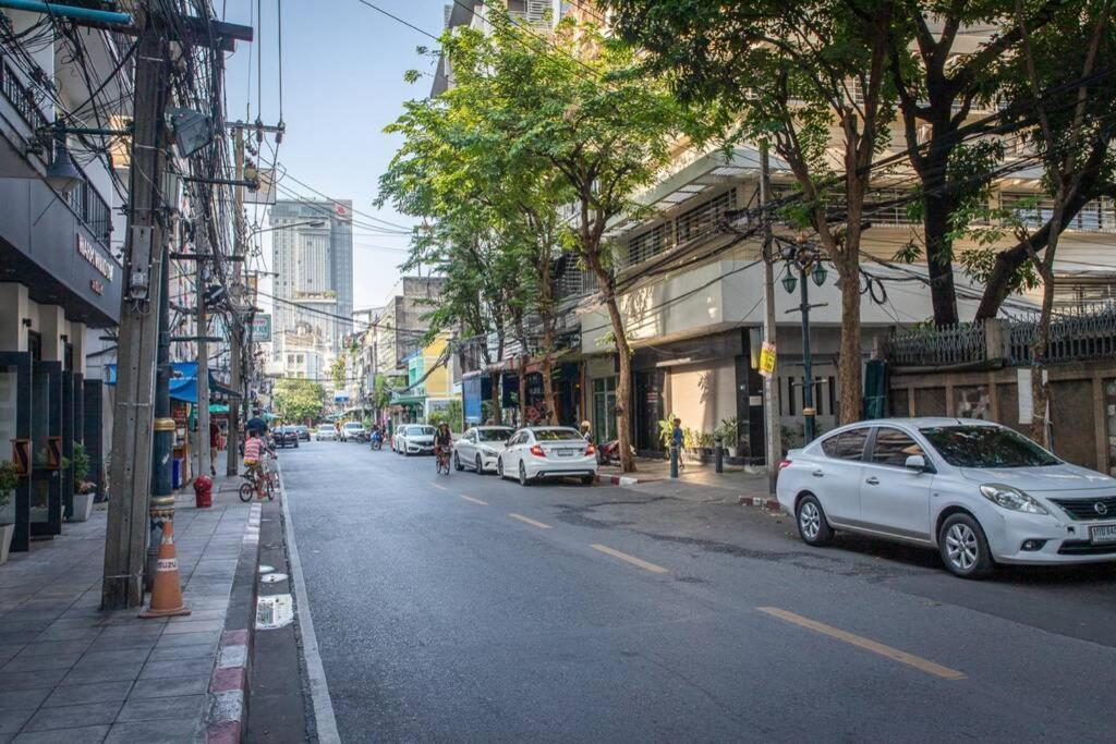סטודיו בגודל 45 מר עם 1 חדרי רחצה פרטיים בsilom דירה *